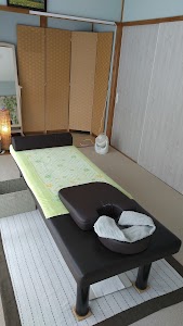 マッサージ鍼灸院 楽