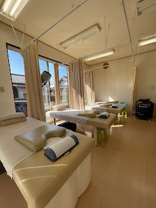 瀬川鍼灸整骨院 (株式会社サーパス)