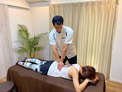 PhysioCare station 國 (整体院)