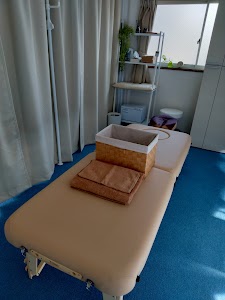 PLUST（プラスト）