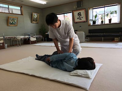 山崎骨盤調整院