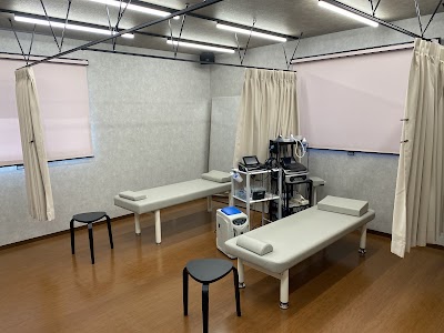 せとくろ接骨院