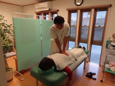 おがさわら接骨院