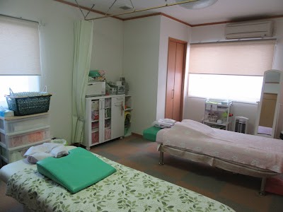 治療マッサージ夢ごこち