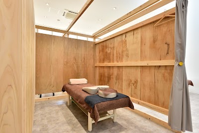 松山はりきゅう接骨院 pilates studio THE B