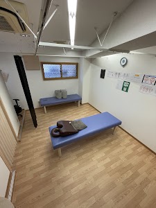 そらいろ接骨院