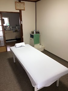 葵マッサージ・はり灸