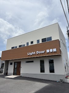Light Door 接骨院×パーソナルジム
