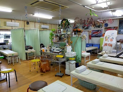 楠元整骨院