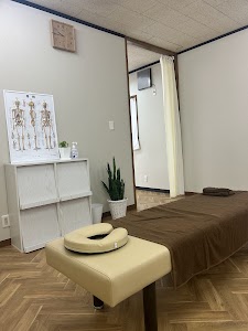 整体院えがお(整体と耳ツボダイエット)