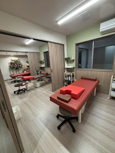 紡ぎ五條鍼灸接骨院