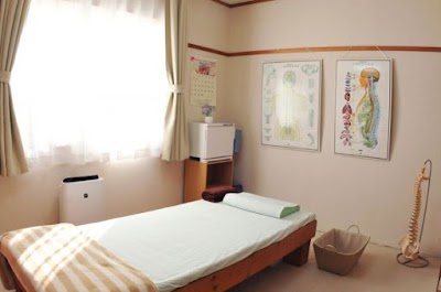 女性専用施術院 カイロプラクティック チアーズ