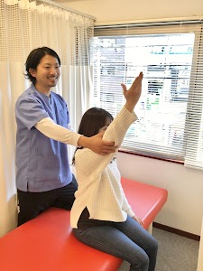 B-fit鍼灸接骨院（はり灸・Acupuncture）本厚木院