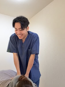 柳丸整骨院
