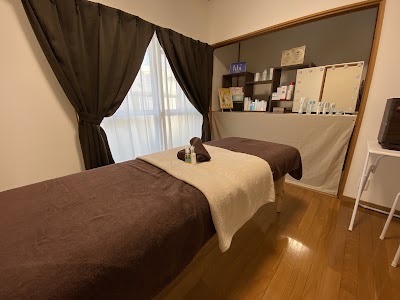 カイロプラクティック＆エステティック 十色 坂出店