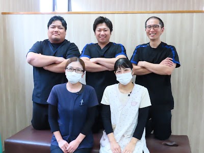 やまが中央整骨院