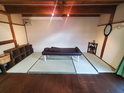 カラダ治療室