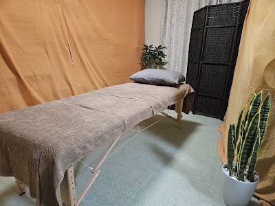 こり・ラボ 〜ドライヘッドスパ・リラクゼーション・整体〜