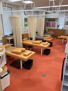 ヤマナシ整骨院小郡院