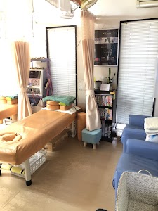 オレンジ接骨院