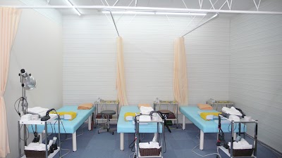 かなざわ鍼灸・整骨院