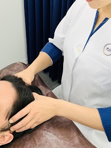ＹＵＥ ヘッド鍼灸マッサージ 日本橋店