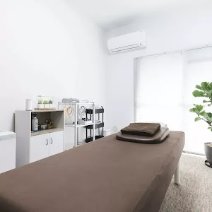 8LAB 鍼灸接骨院