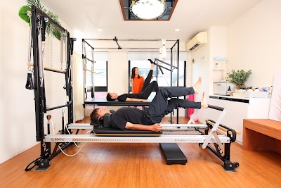 芦屋川みさ鍼灸整骨院 Beaux pilates Ashiya