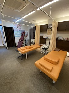 なか鍼灸接骨院