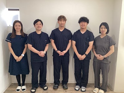 Blue鍼灸整骨院 神戸駅前店