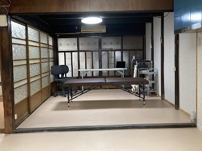 たかや鍼灸整体院